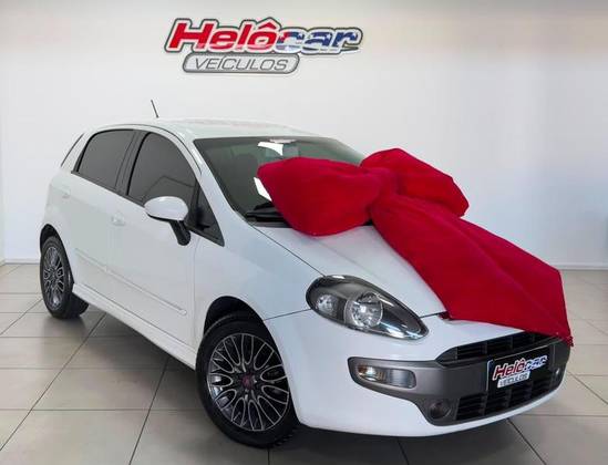 FIAT PUNTO 1.8 SPORTING 16V FLEX 4P MANUAL FIAT PUNTO 1.8 SPORTING 16V FLEX 4P MANUAL